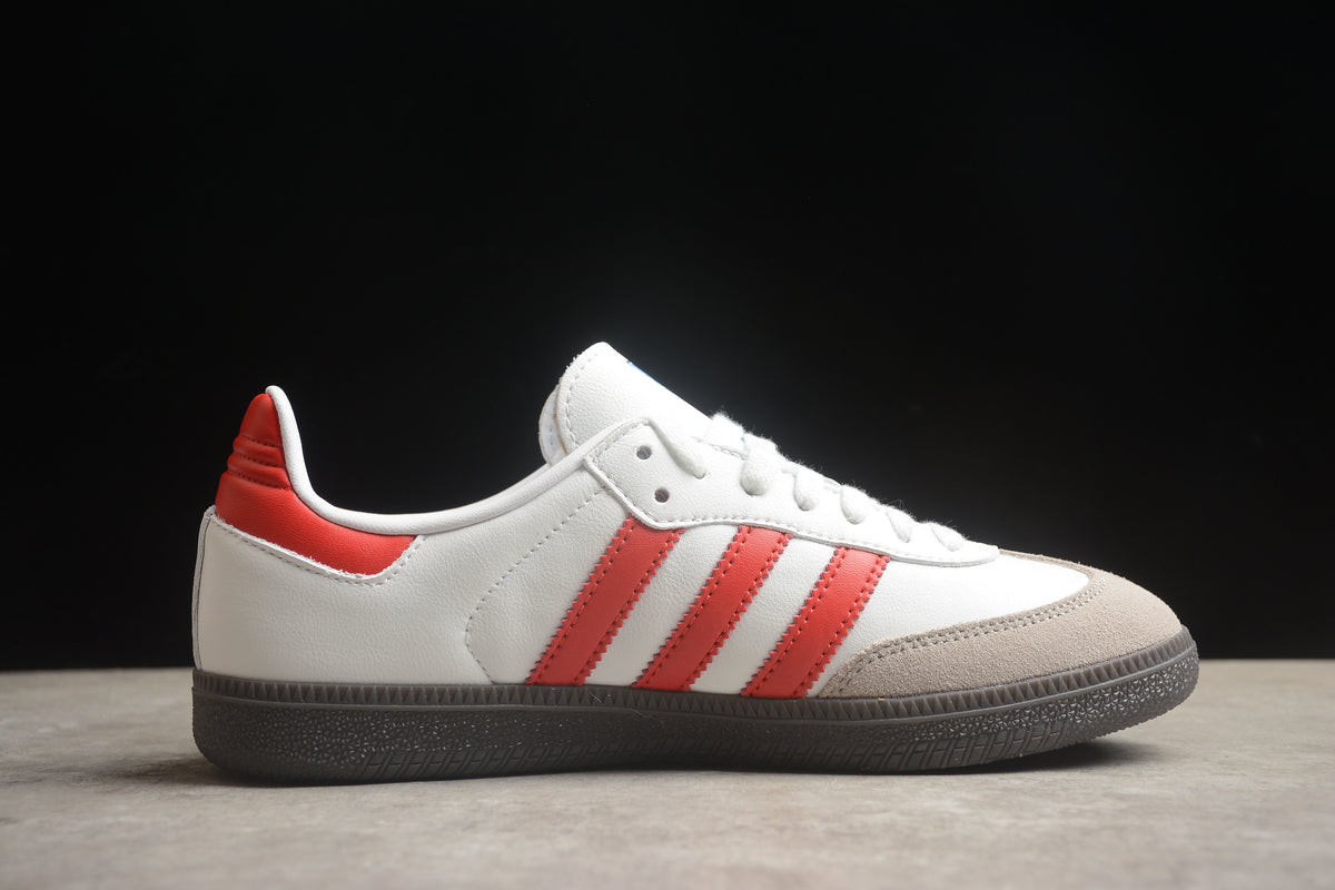 adidas Samba OG Low Top Sneakers Leather Suede Retro Gum Sole Casual Shoes Unisex Cream White / Red