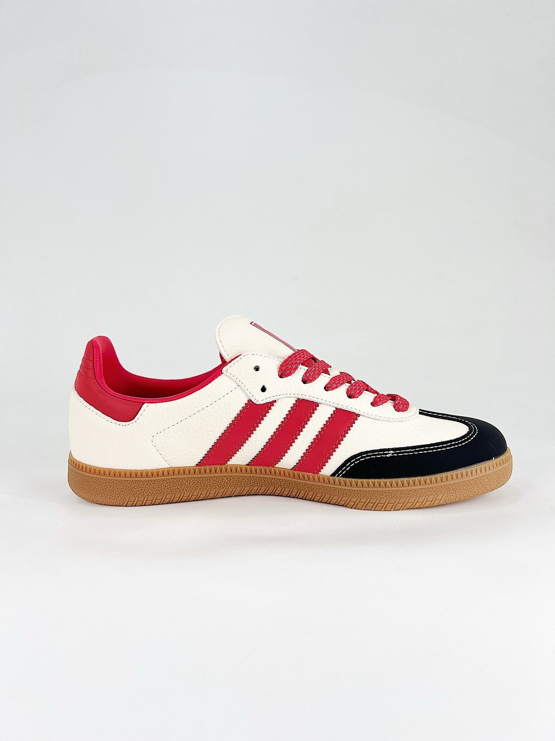 Adidas Samba Low Top Casual Sneakers Unisex Off White Black Toe Red Stripes 2026 Year Of The Horse Print