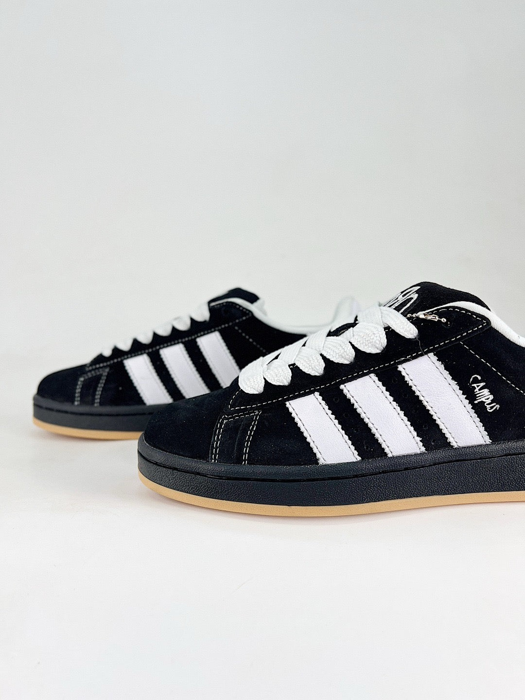 Adidas Campus 00s Retro Skate Shoes Black Suede Classic 3-Stripes Unisex