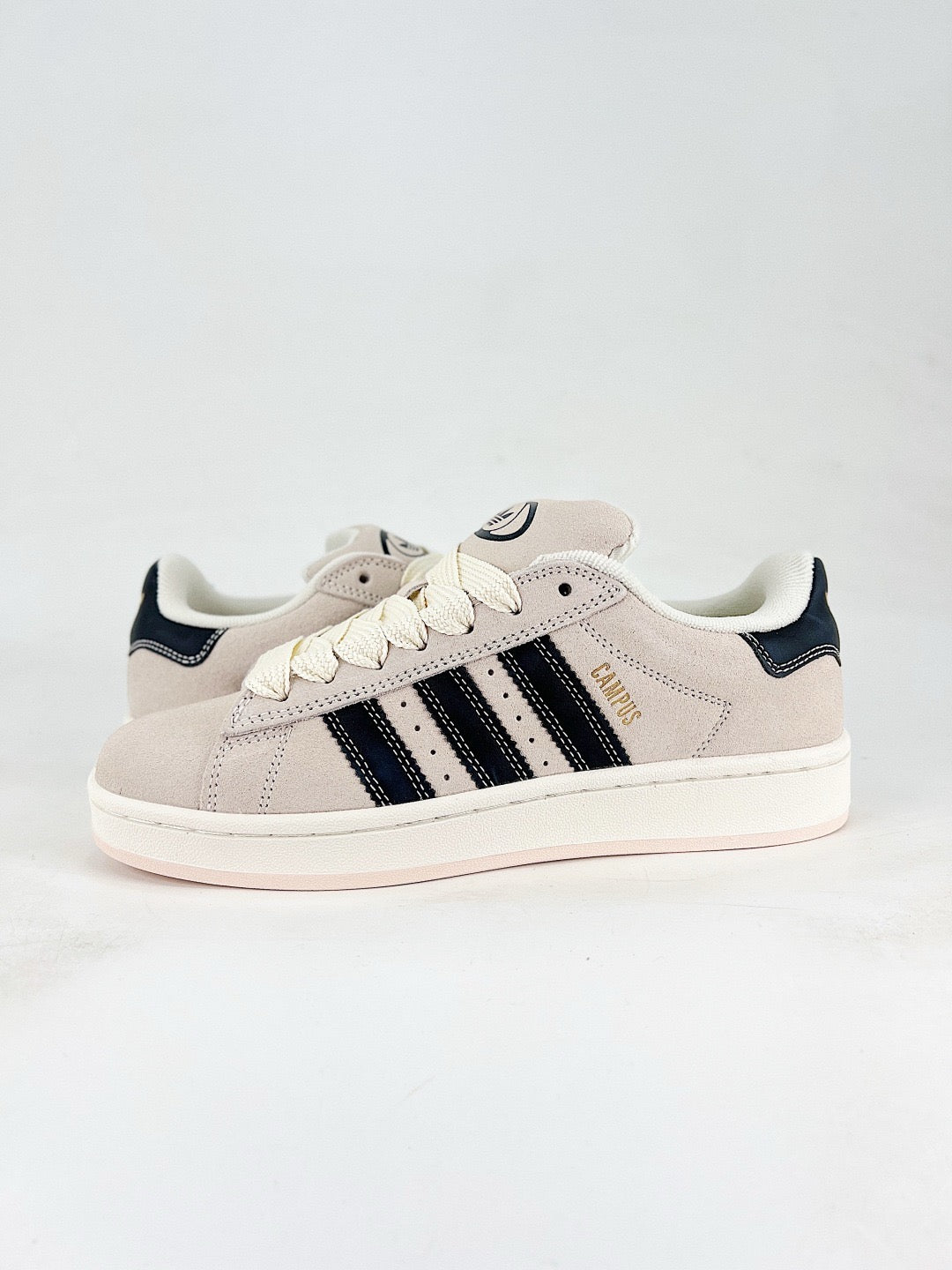 Adidas Campus 00s Retro Skate Shoes Beige Suede Dark Blue 3-Stripes Unisex