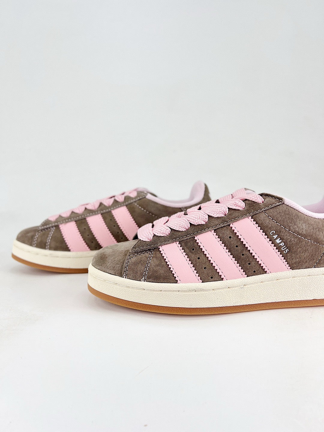 Adidas Campus 00s Retro Skate Shoes Dark Taupe Suede Pastel Pink 3-Stripes Unisex