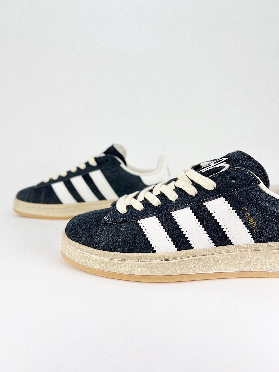 Adidas Campus 00s Sneaker Black White Vintage Gum Sole Unisex