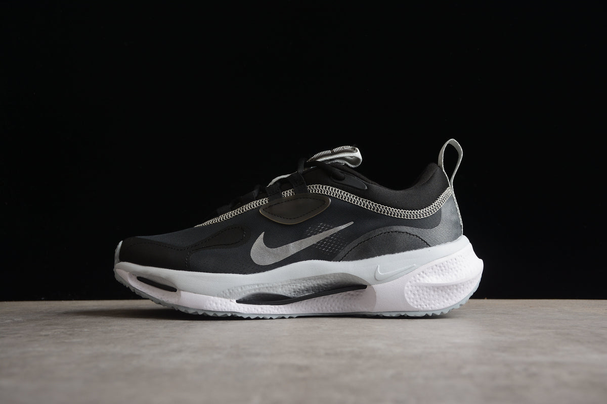 Nike Spark Chunky Sneakers Sport Running Shoes Black / Metallic Silver / White
