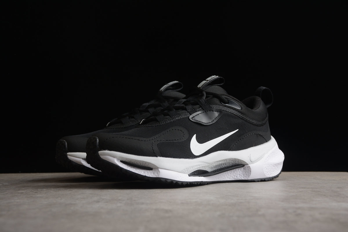 Nike Spark Chunky Sneakers Sport Running Shoes Black / White